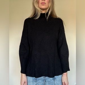 🍒 ZARA Ribbed Mock Neck Sweater